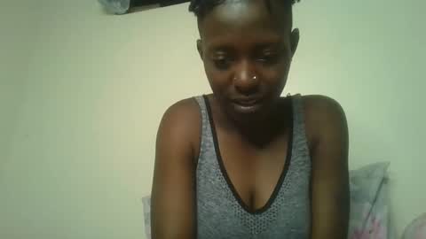Snapshot of royal_kendrah chatting on October 28, 8:43 pm royal_kendrah online show from October 28, 8:43 pm