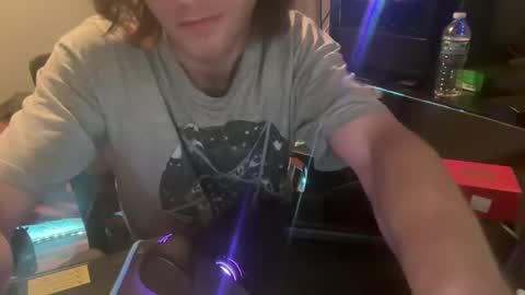 Royalty13m online show from October 8, 8:20 am