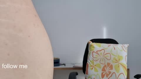 Roy online show from April 26, 3:09 pm