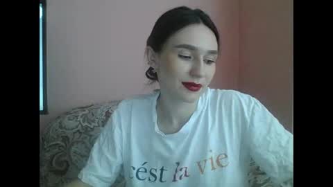 Roza05x online show from November 6, 8:17 am