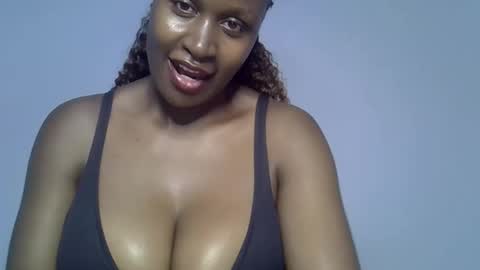 rozie34 online show from March 30, 10:43 pm