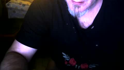 Snapshot of rrd85 chatting on February 14, 3:33 am rrd85 online show from February 14, 3:33 am