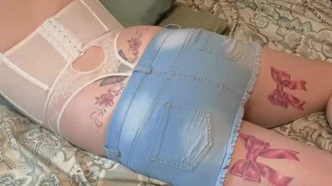 Rubbit Rhite online show from May 7, 4:24 pm
