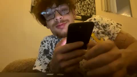 ruben_clouddd online show from February 3, 6:24 am