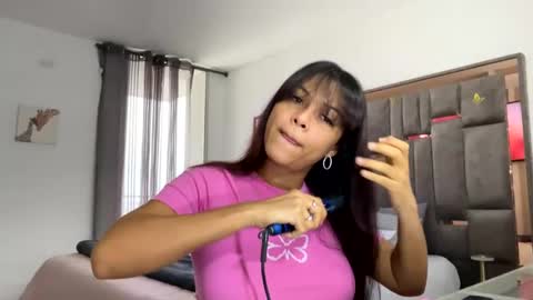 Snapshot of rubioberli chatting on February 3, 10:00 pm RubiOberli 9 INCH Guys my blue page is available now  online show from February 3, 10:00 pm