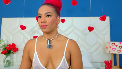 ruby_rogers_ online show from February 18, 12:16 pm