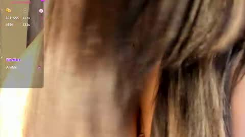 Snapshot of rubyross23 chatting on September 23, 12:48 am ruby ross online show from September 23, 12:48 am