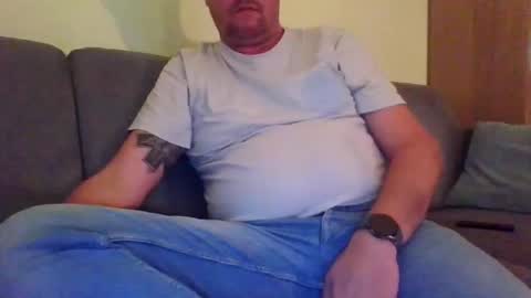 runner_1978 online show from January 16, 10:12 pm