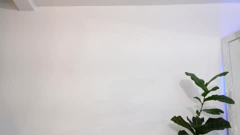  R U S S E L L  online show from November 8, 1:08 am