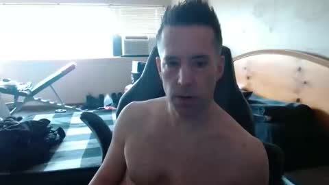 rustic_cuse_777 online show from March 7, 4:07 pm