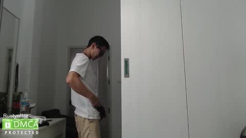 MillionDollarGuy online show from September 10, 4:24 am