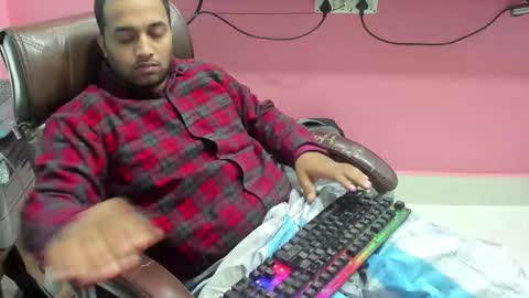 rwb17 online show from November 16, 1:13 pm