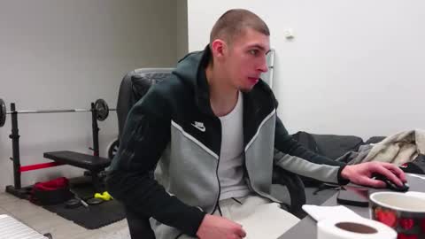 RYAN DOZER online show from March 26, 7:57 am