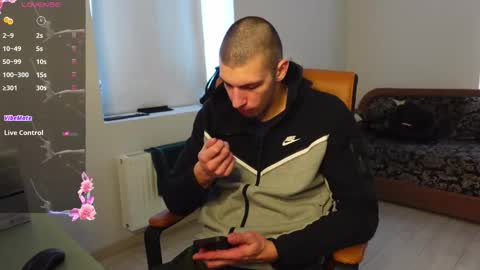 RYAN DOZER online show from February 14, 7:00 am