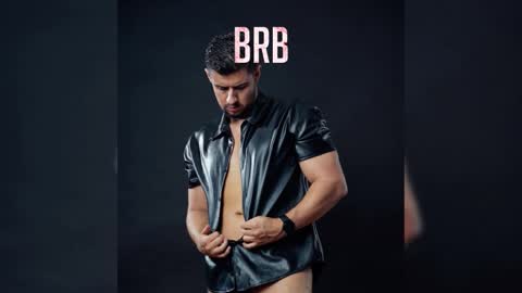 R Y A N online show from November 11, 3:14 pm