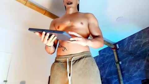 Ryan online show from November 8, 3:53 am