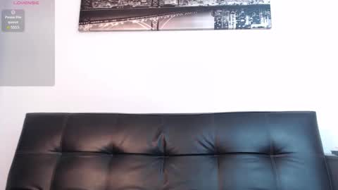 Instagram  Ryandwrn online show from October 30, 4:51 pm