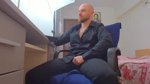 Ryanstone  online show from May 6, 3:34 am
