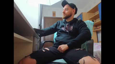 Ryanstone  online show from January 16, 6:11 am