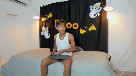 ryder_cum23 online show from October 23, 8:49 am