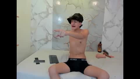 s_d_b_hot online show from May 23, 8:49 pm