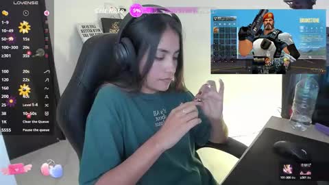 Angie  online show from October 10, 8:35 pm