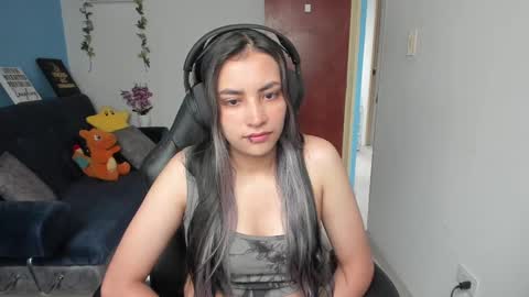 Angie  online show from February 9, 3:34 pm