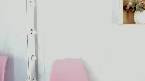 Snapshot of sabrinahims_ chatting on September 27, 10:18 pm mariana online show from September 27, 10:18 pm