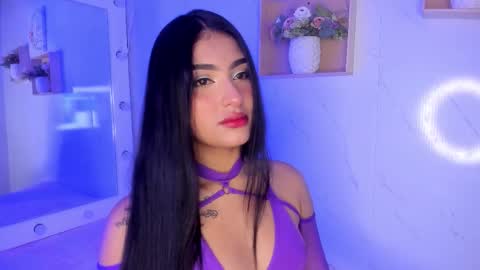 mariana  online show from November 9, 5:44 am