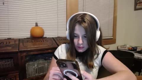 Snapshot of sabrinalexington chatting on October 7, 11:34 pm Sabrina online show from October 7, 11:34 pm