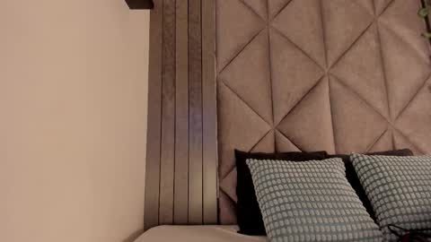 S A B R I N A  online show from February 16, 7:45 pm