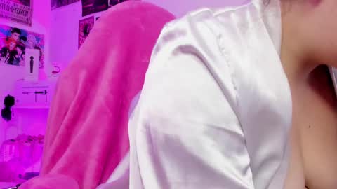 Ig  online show from September 18, 11:58 am