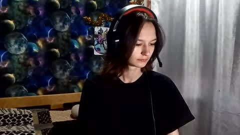 Adele online show from April 20, 8:17 am