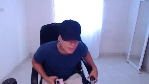 saenz_hotx online show from December 4, 3:26 pm