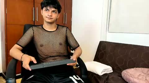 sahircharm online show from May 1, 11:43 pm