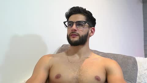 saimon  online show from March 11, 1:05 am