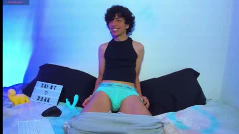 saint_dark online show from October 15, 2:51 pm