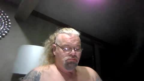 saintbeenadick online show from April 4, 12:50 am