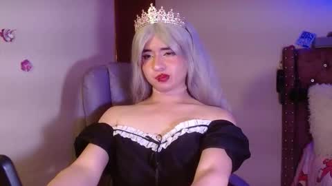 Snapshot of sakuraa_9 chatting on October 17, 4:55 pm saku online show from October 17, 4:55 pm