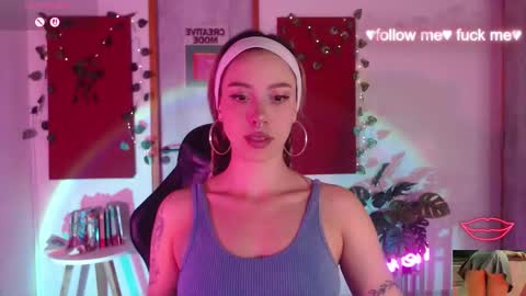 Sakura online show from November 20, 4:55 am