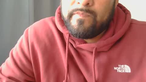 sal cumplaciente online show from April 30, 4:34 pm
