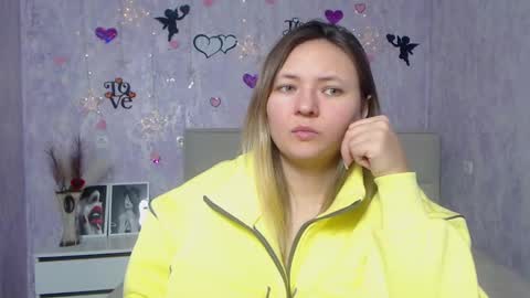 Sally online show from February 25, 6:44 pm