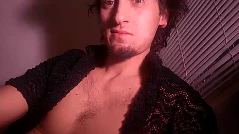 salmonman1305 online show from February 19, 3:06 am