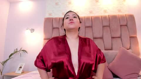 Salome online show from February 6, 12:30 pm