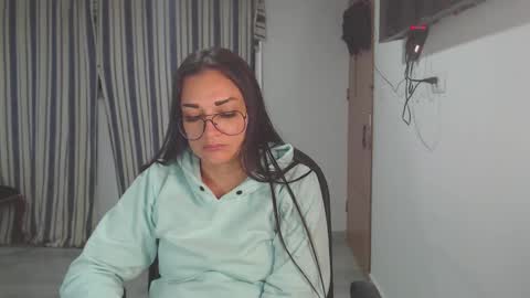 salome online show from October 17, 1:53 am