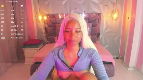 saloome_collins online show from November 7, 5:10 am