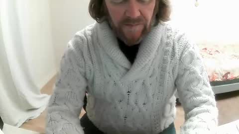 Snapshot of saltimbanquier chatting on January 19, 12:39 pm Saltimbanquier Salt ou Banquier online show from January 19, 12:39 pm