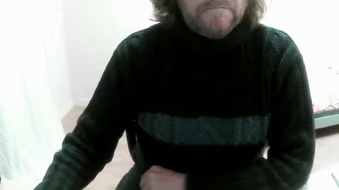 Snapshot of saltimbanquier chatting on March 10, 12:49 pm Saltimbanquier Salt ou Banquier online show from March 10, 12:49 pm