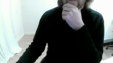 Snapshot of saltimbanquier chatting on December 1, 4:32 pm Saltimbanquier Salt ou Banquier online show from December 1, 4:32 pm