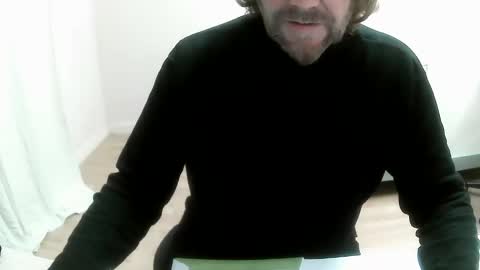 Snapshot of saltimbanquier chatting on December 6, 12:55 pm Saltimbanquier Salt ou Banquier online show from December 6, 12:55 pm
